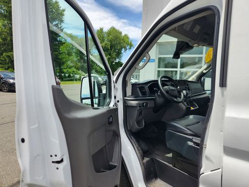 Used 2023 Ford Transit 250 Medium Roof AWD w/ Load Area Protection Package image 21