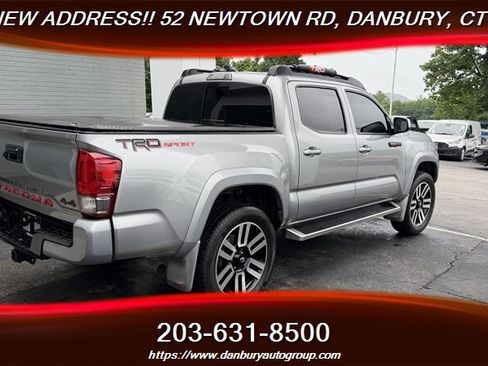 Used 2017 Toyota Tacoma TRD Sport w/ Tow Package (A/T) AWD/4WD image 5