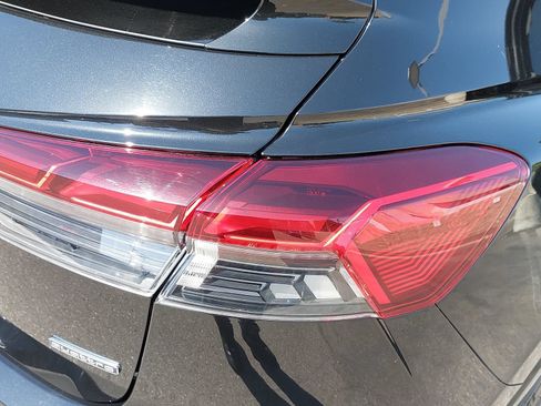 Used 2022 Audi Q4 e-tron Premium Plus AWD/4WD image 39