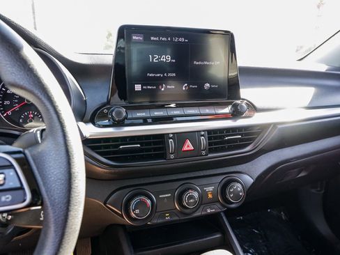 Used 2024 Kia Forte LXS image 27