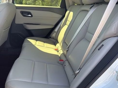 Certified 2023 Nissan Rogue SL image 10