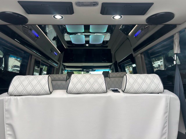 Used 2025 Mercedes-Benz Sprinter 2500 image 44