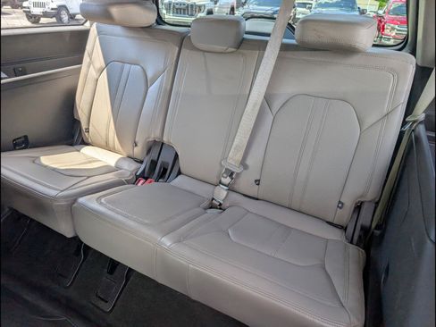 Used 2019 Ford Expedition Limited w/ Equipment Group 302A RWD image 13