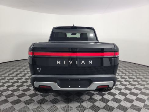 Used 2024 Rivian R1T Adventure Dual AWD/4WD image 4