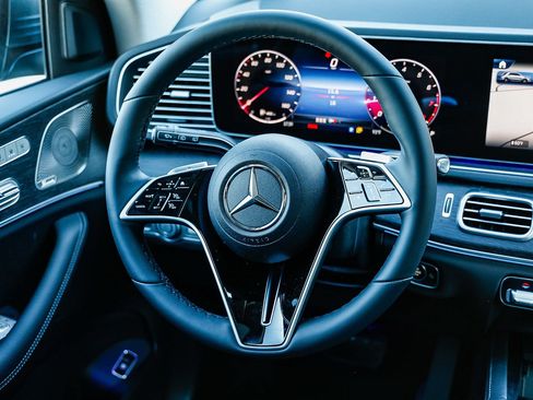 New 2026 Mercedes-Benz GLE 350 4MATIC image 13