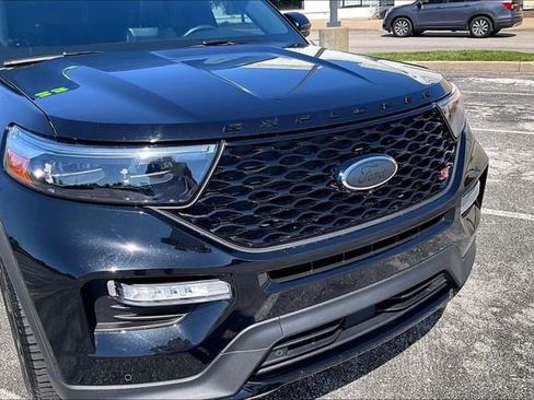 Used 2023 Ford Explorer ST w/ Equipment Group 401A AWD/4WD image 34