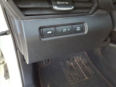 Used 2022 Nissan Altima 2.0 SR image 15