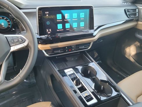 New 2026 Volkswagen Atlas Cross Sport SE AWD/4WD image 18