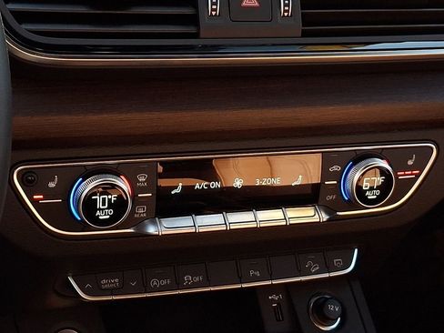 Certified 2023 Audi Q5 2.0T Premium w/ Convenience Package image 21