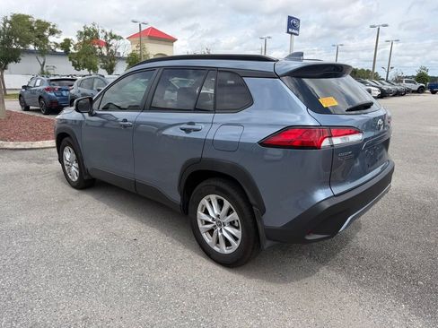 Used 2024 Toyota Corolla Cross LE FWD image 8
