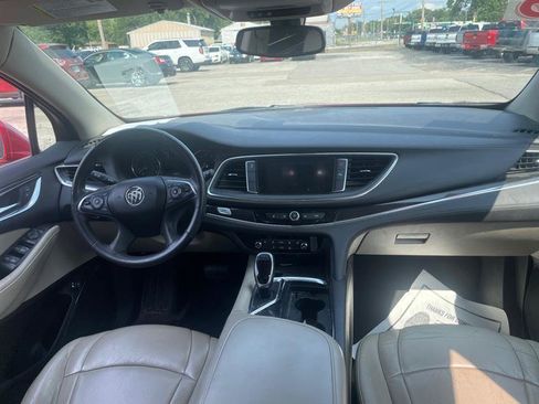 Used 2018 Buick Enclave Essence FWD image 12