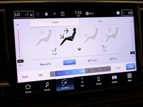 Used 2024 Chrysler Pacifica Limited FWD image 48