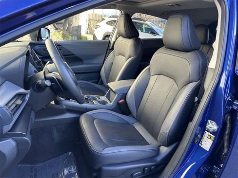 Used 2025 Subaru Crosstrek 2.5i Limited w/ Crosstrek Mirror Package image 11