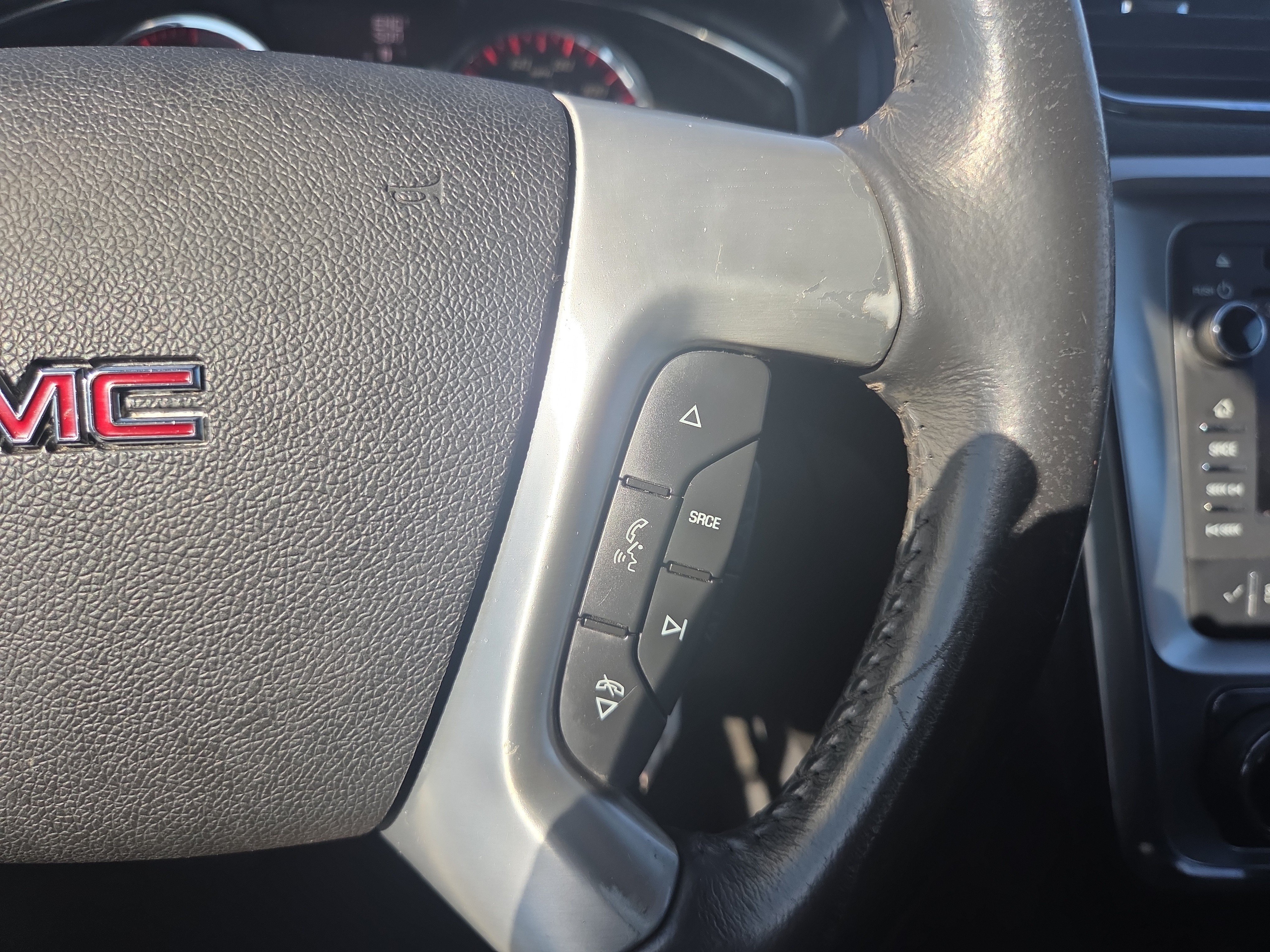 Used 2014 GMC Acadia SLT AWD/4WD image 18