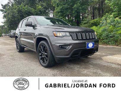 Used 2017 Jeep Grand Cherokee Altitude