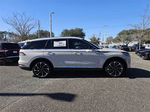 New 2025 Lincoln Aviator Reserve w/ Equipment Group 201A image 2