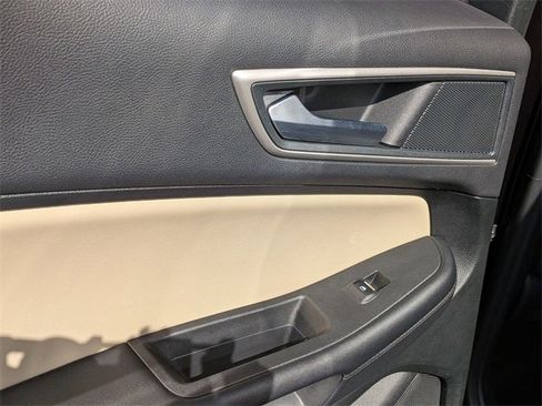 Used 2024 Ford Edge SEL image 26