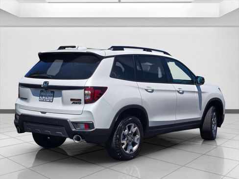 Certified 2023 Honda Passport TrailSport image 5