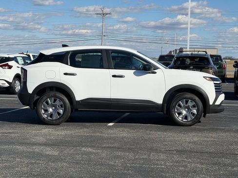 New 2026 Nissan Kicks S image 3