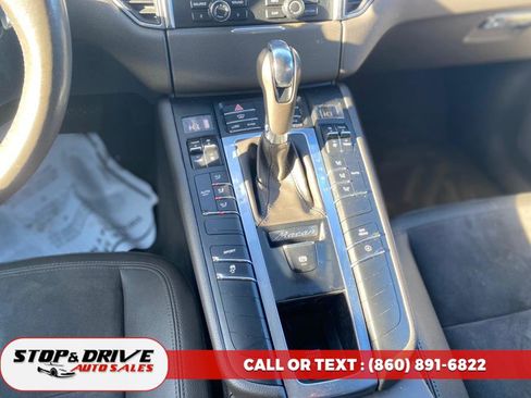 Used 2016 Porsche Macan S image 16