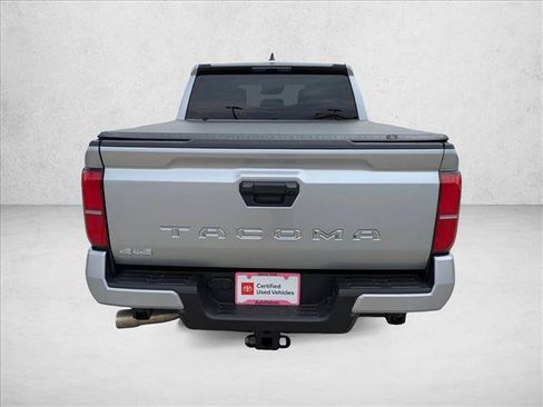 Certified 2025 Toyota Tacoma SR5 AWD/4WD image 7