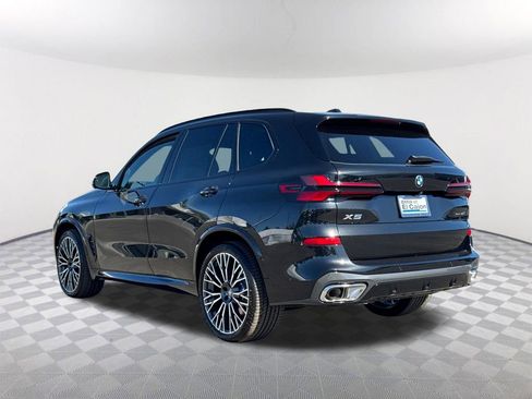 New 2026 BMW X5 xDrive40i w/ M Sport Package AWD/4WD image 4