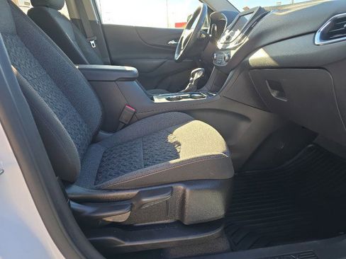 Used 2024 Chevrolet Equinox LT image 45