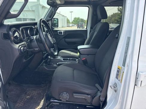 Used 2022 Jeep Wrangler Unlimited Sport AWD/4WD image 14