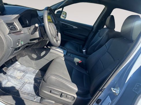 Used 2023 Honda Passport EX-L image 9