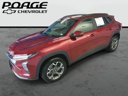 Used 2025 Chevrolet Trax LT w/ Driver Confidence Package