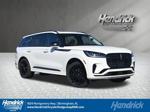 Used 2025 Lincoln Aviator Reserve w/ Jet Appearance Package image 1