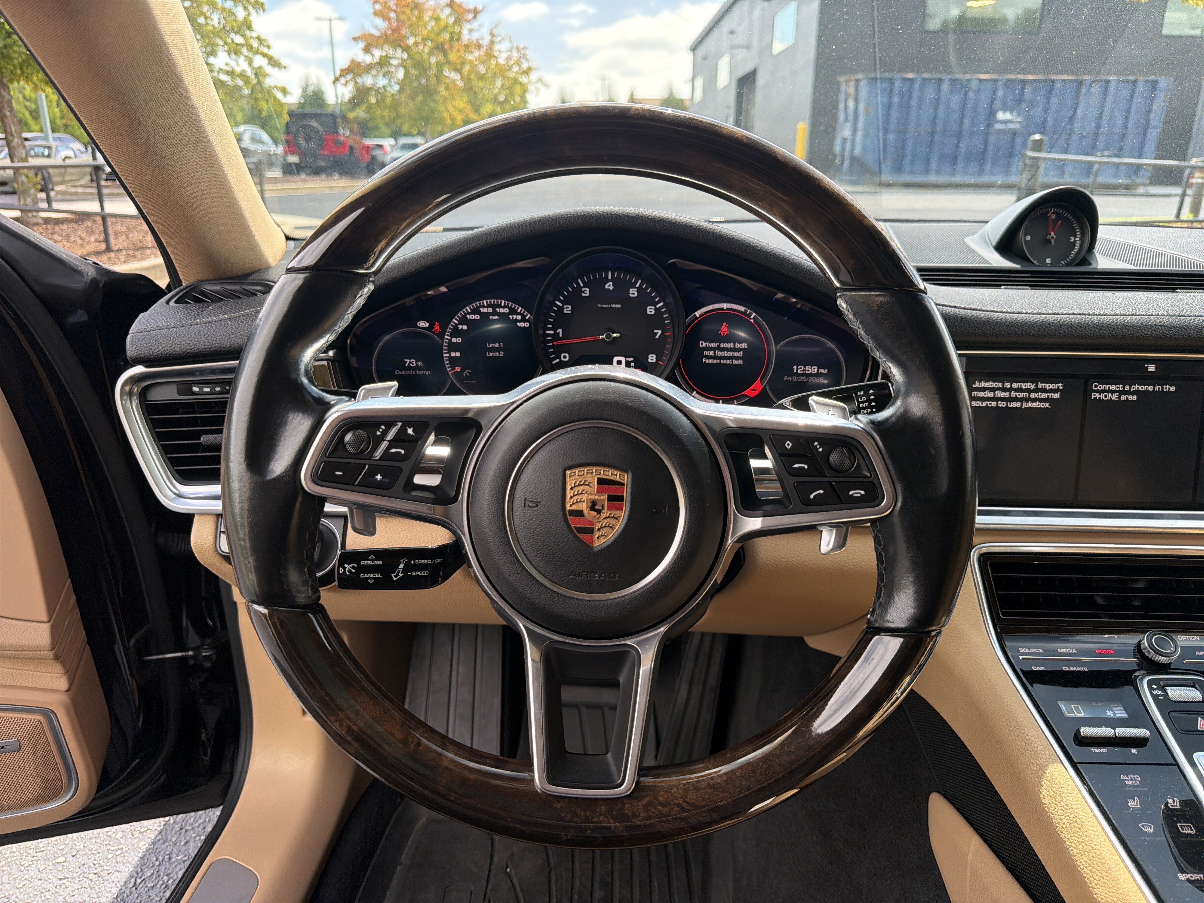 Used 2018 Porsche Panamera RWD image 18