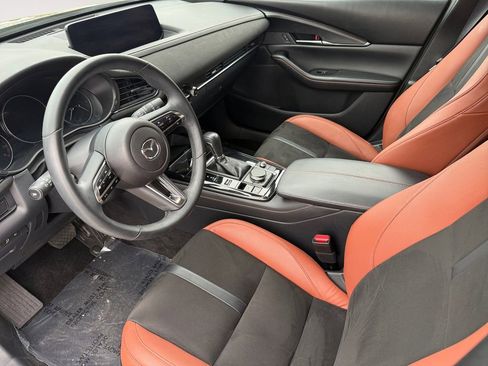Used 2025 MAZDA CX-30 Carbon image 17