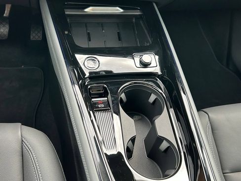 New 2026 Audi Q3 quattro 2.0T AWD/4WD image 36