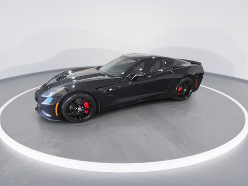Used 2015 Chevrolet Corvette Stingray Coupe image 4