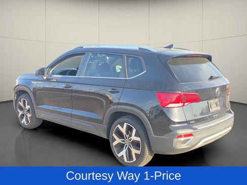 Used 2022 Volkswagen Taos SEL AWD/4WD image 6