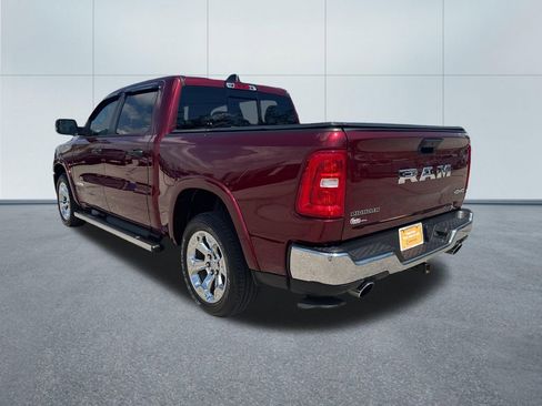 Used 2025 RAM 1500 Big Horn AWD/4WD image 3