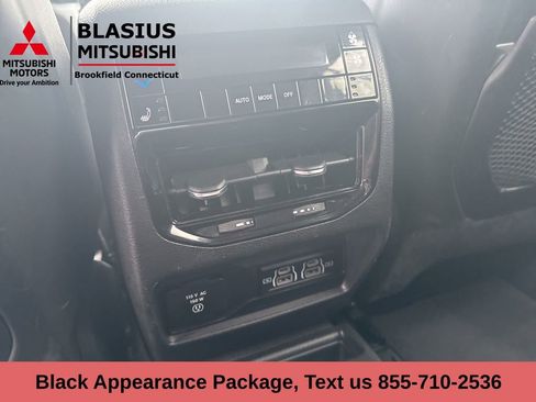 Used 2023 Jeep Grand Cherokee L Limited w/ Black Appearance Package image 16