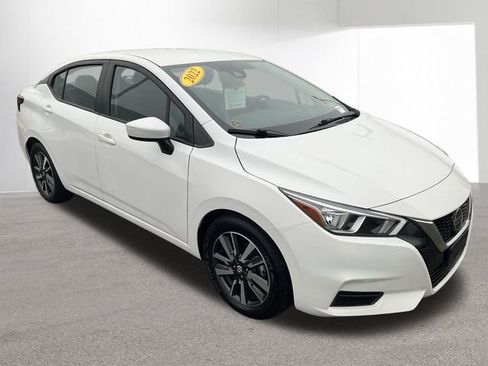 Certified 2022 Nissan Versa SV image 3
