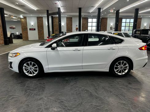 Used 2020 Ford Fusion SE FWD image 8