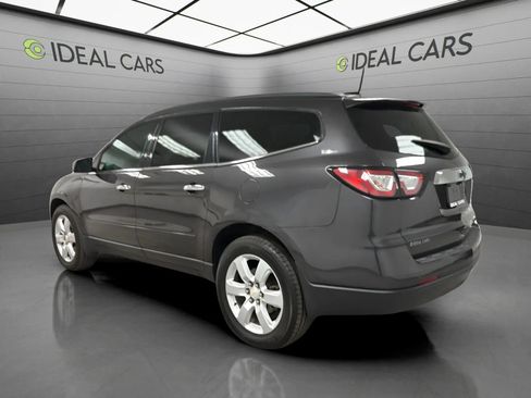 Used 2016 Chevrolet Traverse LT w/ Style and Technology Package FWD image 7