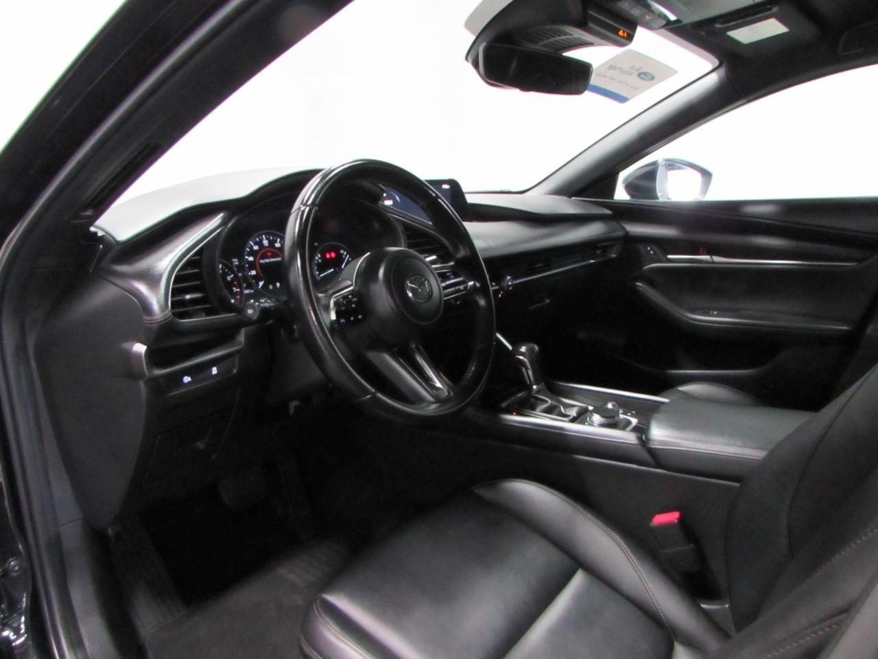 Used 2024 MAZDA MAZDA3 s FWD image 13