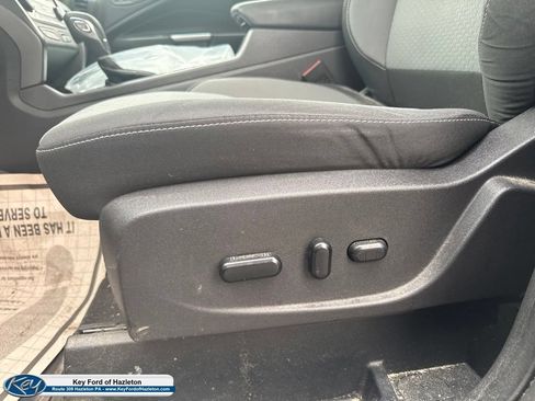 Used 2019 Ford Escape SE AWD/4WD image 16