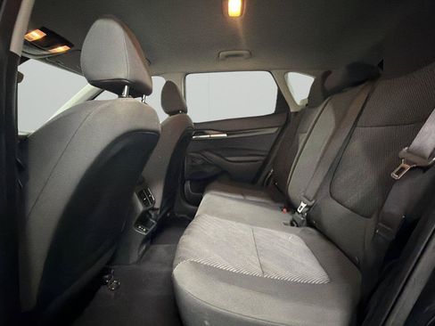 Used 2024 Kia Seltos LX AWD/4WD image 11