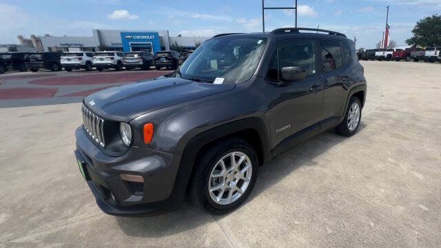 Used 2021 Jeep Renegade Latitude FWD image 4