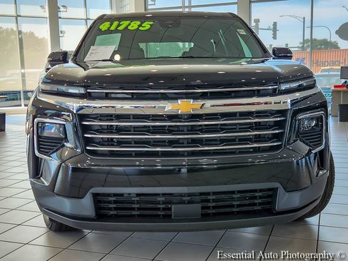Used 2024 Chevrolet Traverse LT AWD/4WD image 4