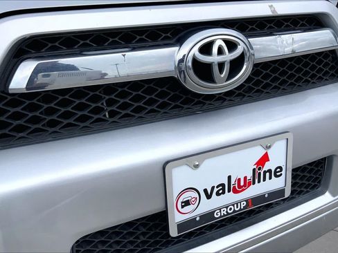Used 2011 Toyota 4Runner SR5 AWD/4WD image 27
