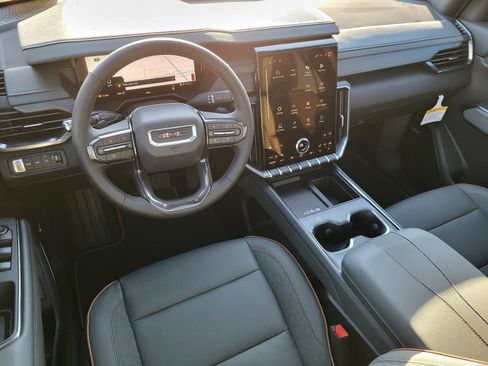 New 2026 GMC Acadia AT4 image 5