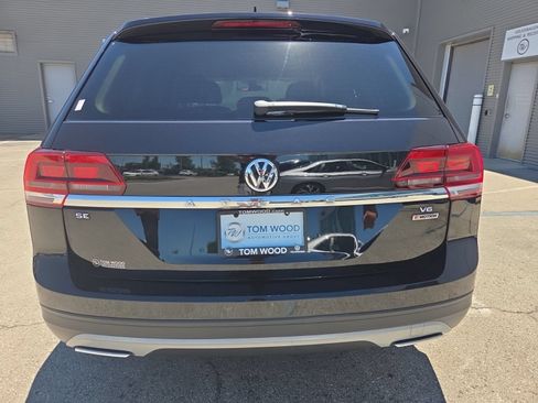 Used 2018 Volkswagen Atlas SE AWD/4WD image 12