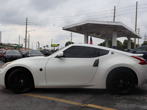 Used 2014 Nissan 370Z Coupe w/ Sport Package RWD image 5